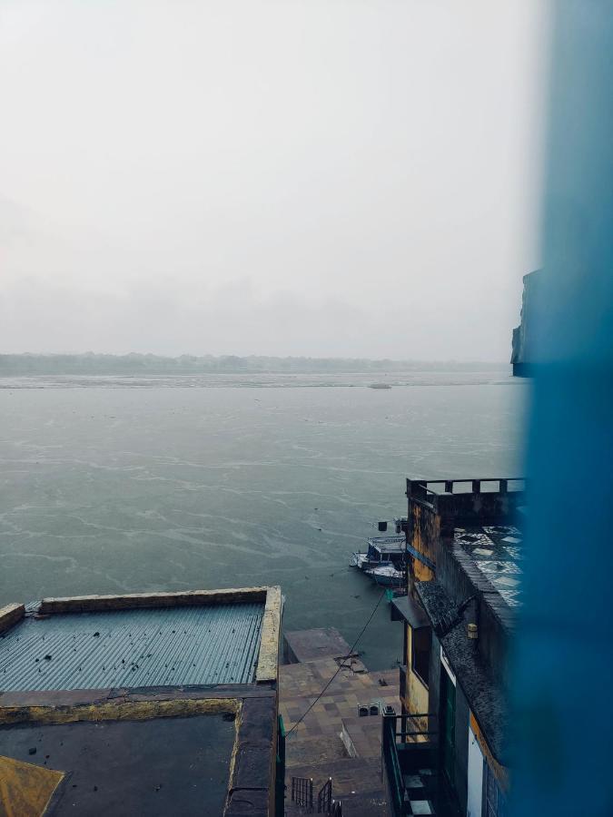 Tandon Lodge On The Ganga Ghat Homestay Varanasi Exterior photo